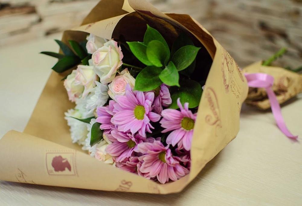 Букет цветов из: Розы и Хризантемы в Благоево