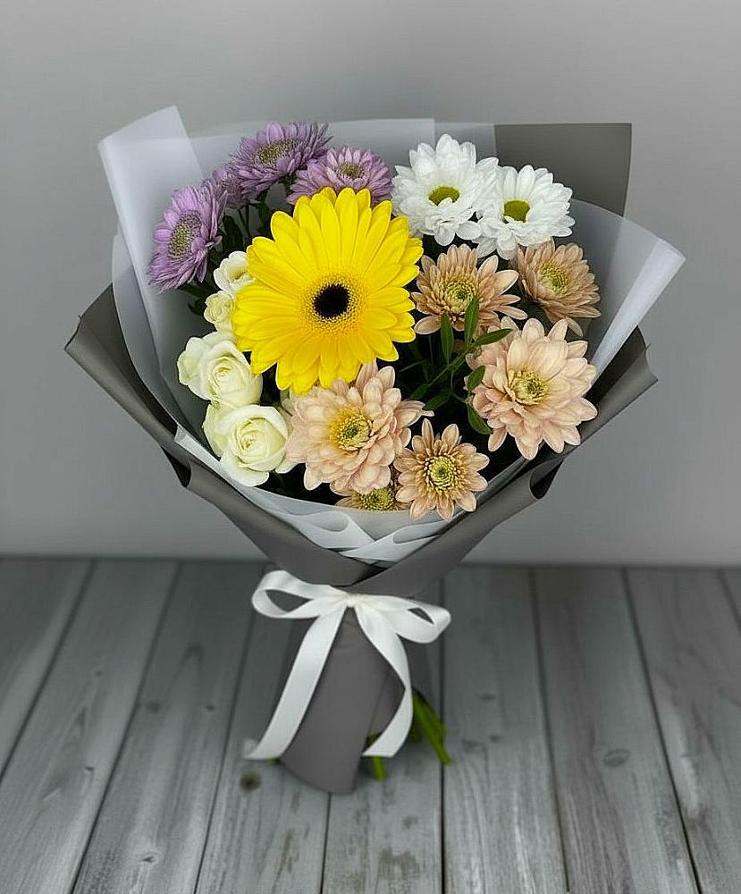 Букет цветов из: Розы, Герберы и Хризантемы в Благоево