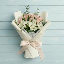 Букет цветов из:  Альстромерии в Благоево