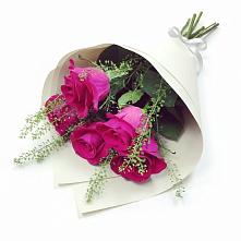 Букет цветов из:  Розы в Благоево