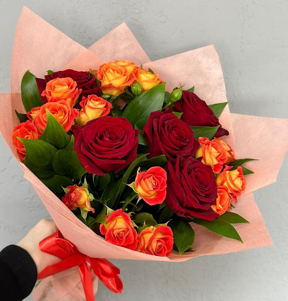 Букет Любовь и восторг в Благоево