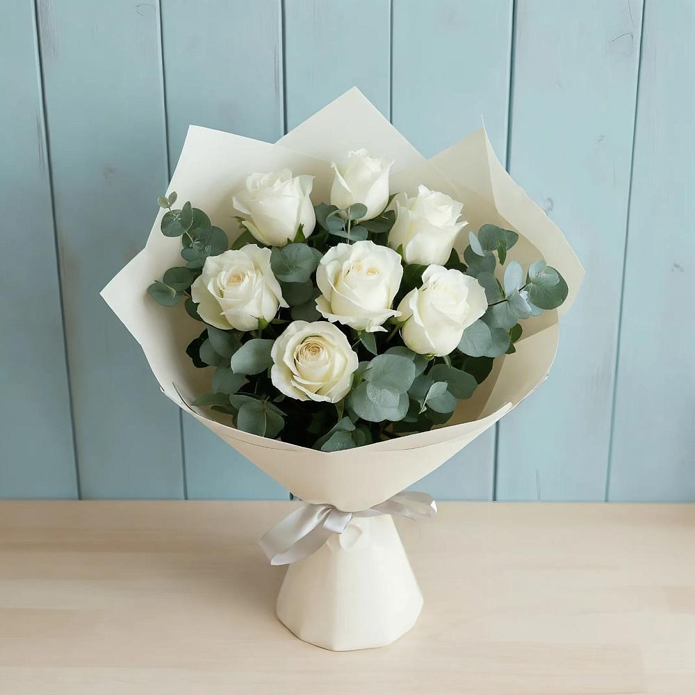 Букет Белые розы в Эвкалипте в Благоево
