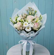 Букет цветов из:  Розы и Лизиантусы в Благоево