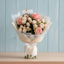 Букет цветов из:  Розы в Благоево