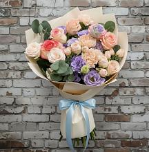 Букет цветов из:  Розы, Лизиантусы и Гвоздики в Благоево