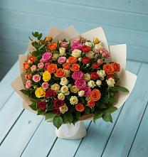 Букет Микс из разноцветных кустовых роз в Благоево